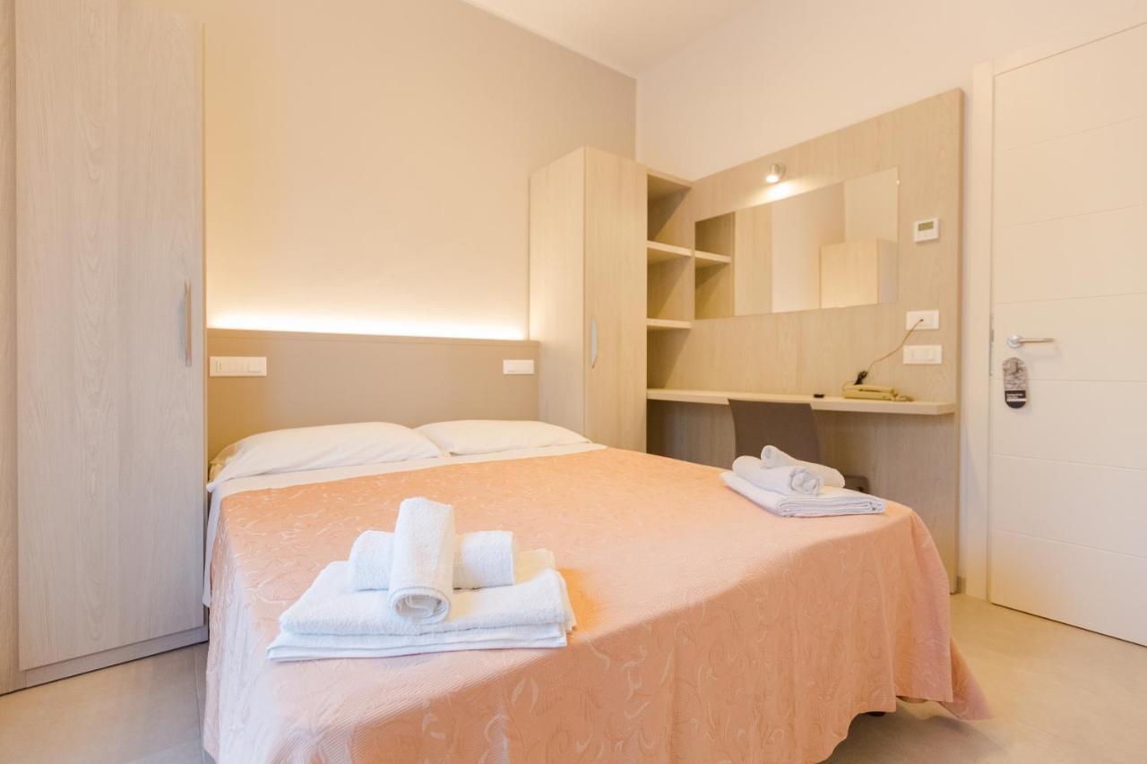 Hotel Altamarea Мисано Адриатико Екстериор снимка