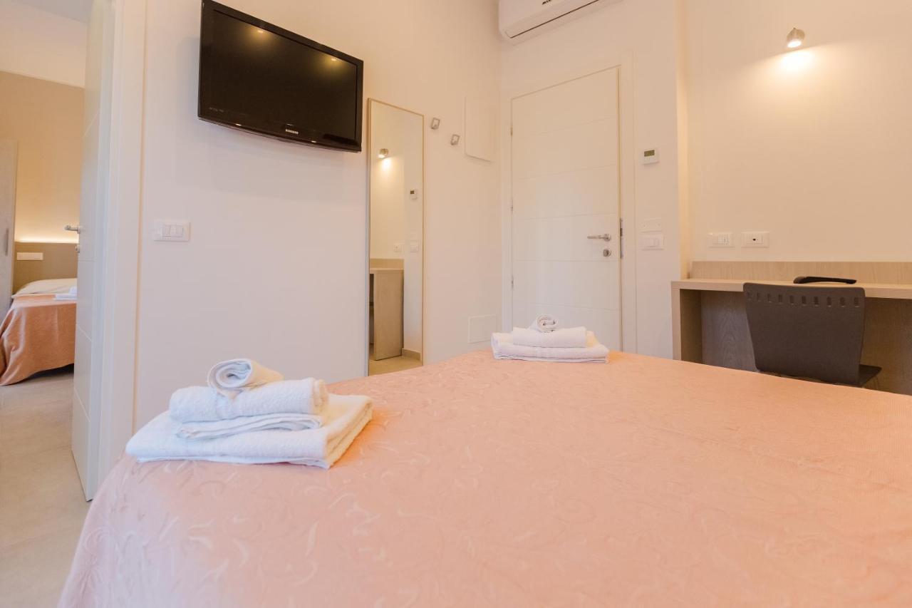 Hotel Altamarea Мисано Адриатико Екстериор снимка